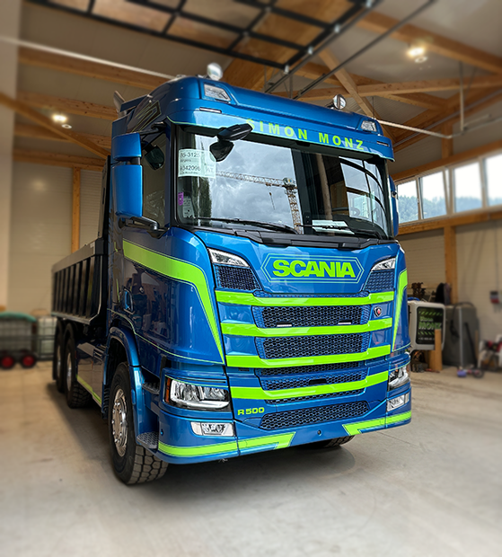 Autofolierung LKW-Beschriftung Scania Wrapfactory Hall in Tirol